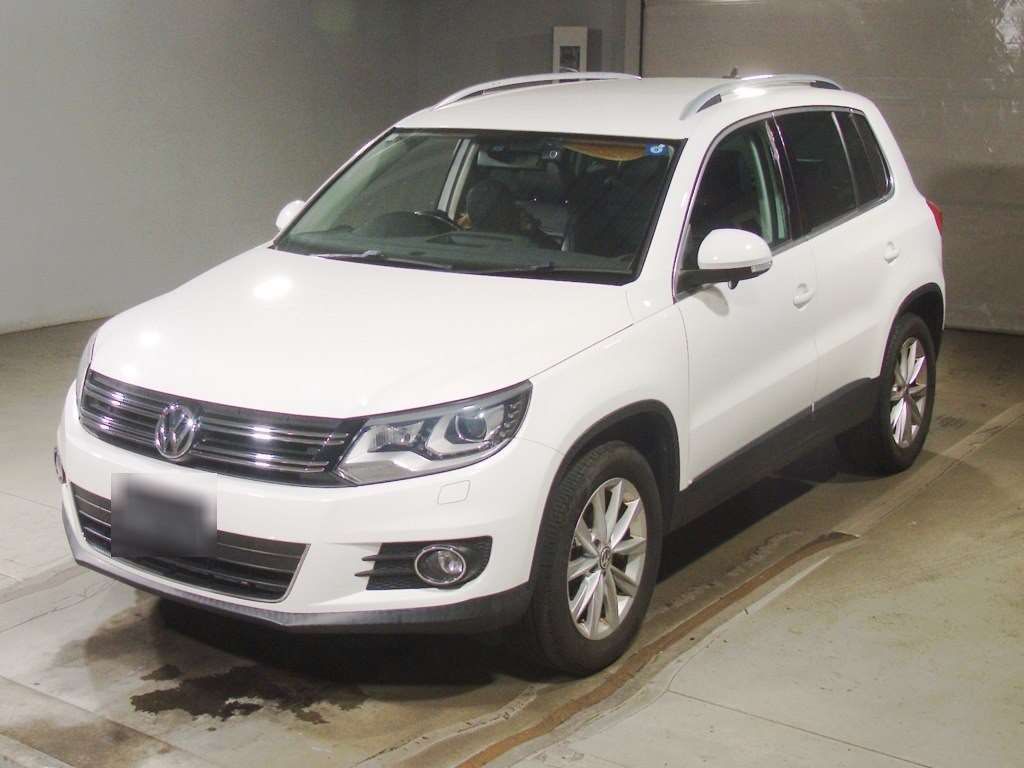 Japan Auction Vehicles 4 2013 Volkswagen VW ティグアン TSIブルーモーションテクノロジー auction photo