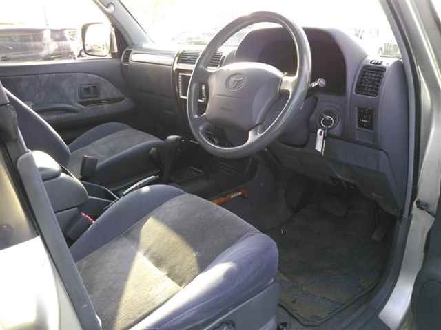 2001 Toyota Land Cruiser Prado 4WD TX LTD auction photo 3