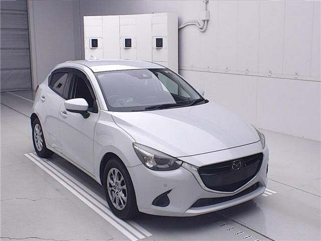 Japan Auction Vehicles 13 2018 Mazda Demio 13S Noble Crimson auction photo