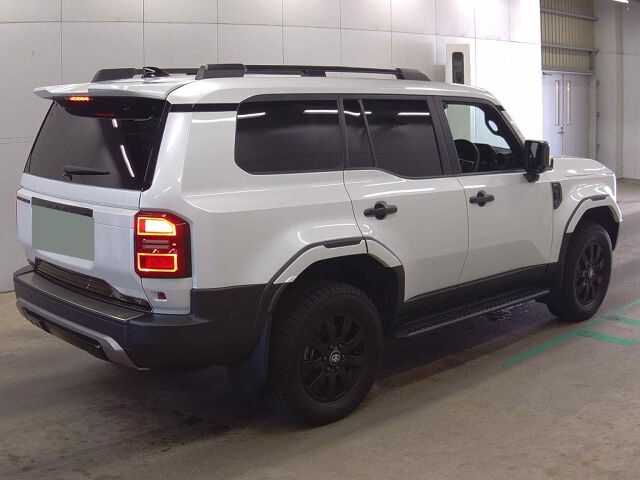2024 Toyota Land Cruiser 250 VX First Edition 4WD auction photo 5