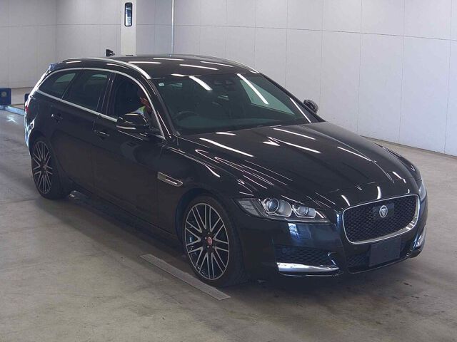 Japan Auction Vehicles 8 2018 Jaguar XFスポーツブレイク XFS Breastplate Stage auction photo