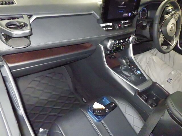 2024 Toyota RAV4 G Zパッケージ 4WD auction photo 3