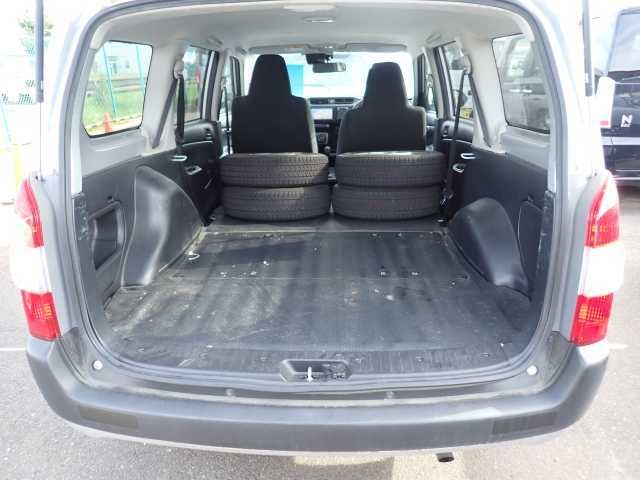2022 Toyota Probox G 4WD auction photo 8