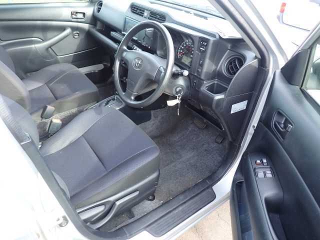 2022 Toyota Probox G 4WD auction photo 3