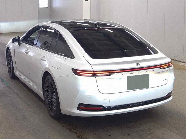 2024 Toyota Crown Z (HEV) Black P auction photo 2