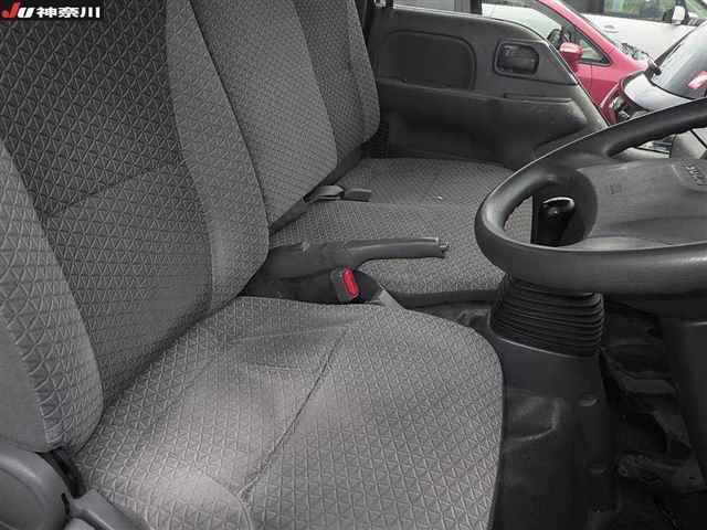 2018 Isuzu Elf auction photo 8