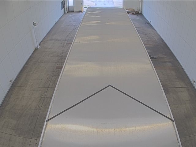 2013 Isuzu Giga Aluminum van auction photo 3