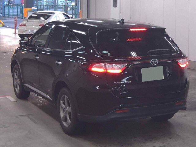 2019 Toyota Harrier premium auction photo 2