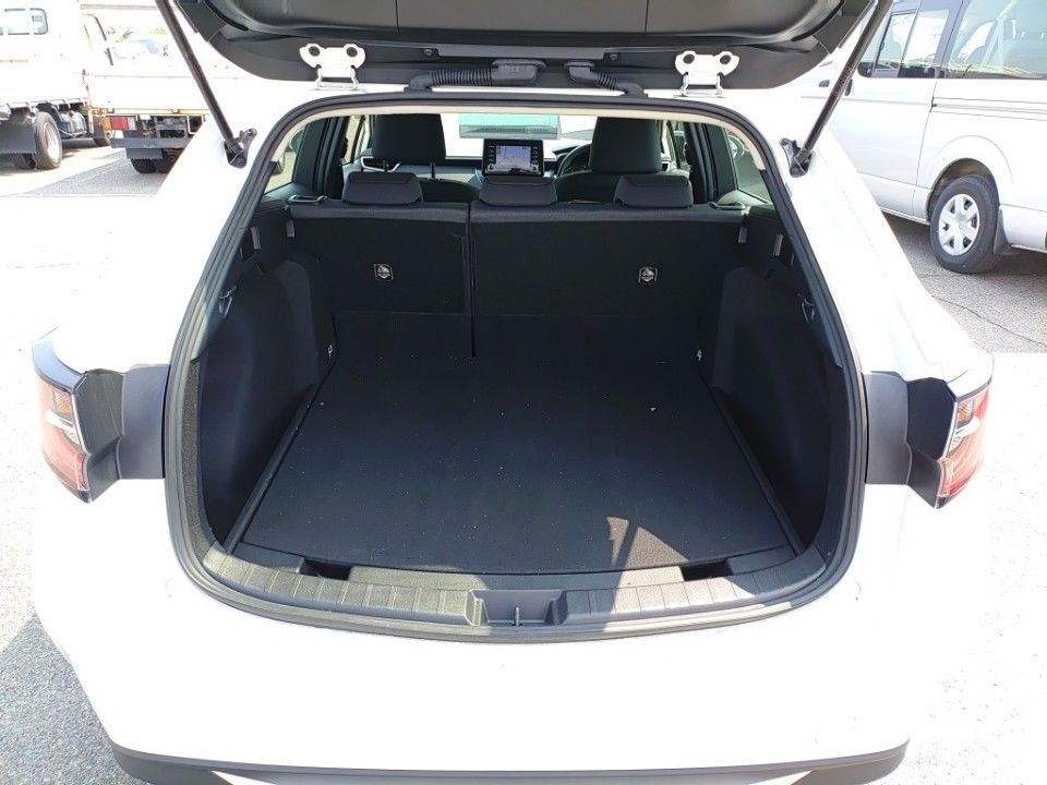 2021 Toyota カローラ ツーリング auction photo 8