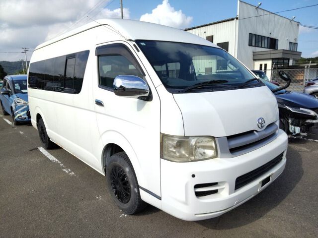 Japan Auction Vehicles 5 2007 Toyota Hiace DX 4WD auction photo