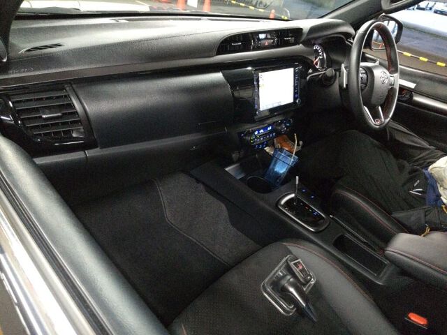 2023 Toyota Hilux Z GRスポーツ 4WD auction photo 6