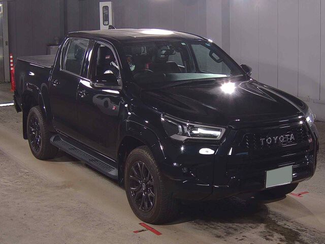 Japan Auction Vehicles 8 2023 Toyota Hilux Z GRスポーツ 4WD auction photo