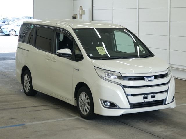 2019 Toyota Noah ハイブリッド G Japan auction vehicle