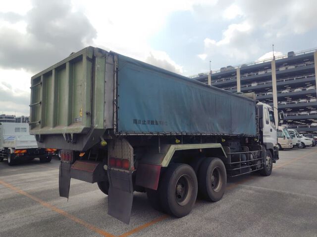 2006 Isuzu Giga dump auction photo 5