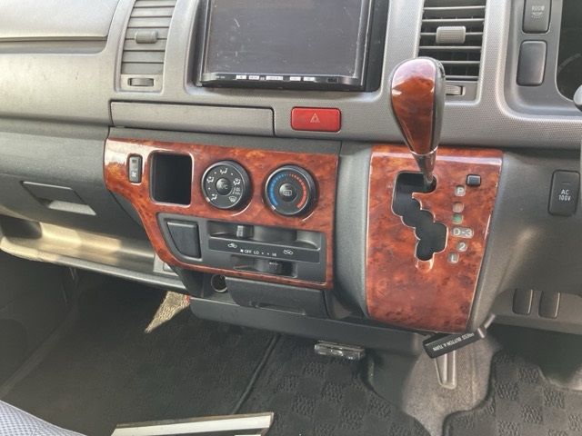 2005 Toyota Hiace バン.4WD スーパーGL auction photo 5