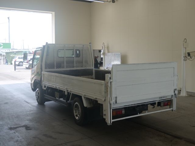 2001 Toyota Dyna Flat, wide, long auction photo 2