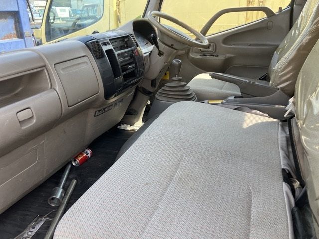 2001 Toyota Dyna Flat, wide, long auction photo 5