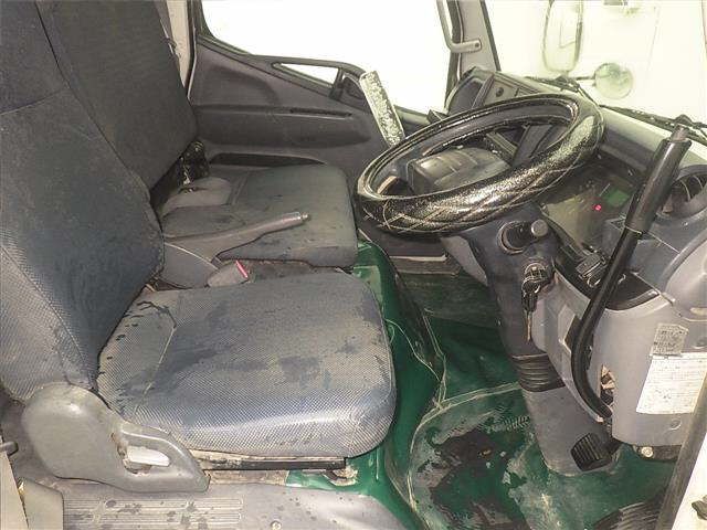 2015 Mitsubishi Fuso Canter 3-ton dump truck auction photo 5