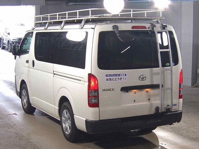 2021 Toyota Hiace Long DX auction photo 2
