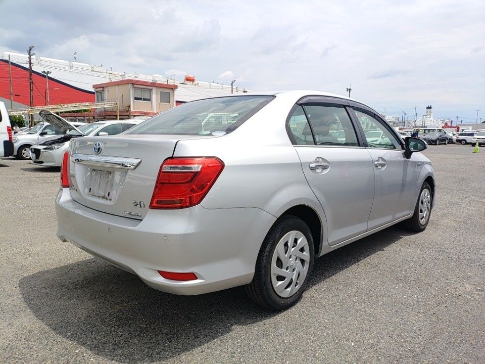 2018 Toyota カローラ アクシオ auction photo 2