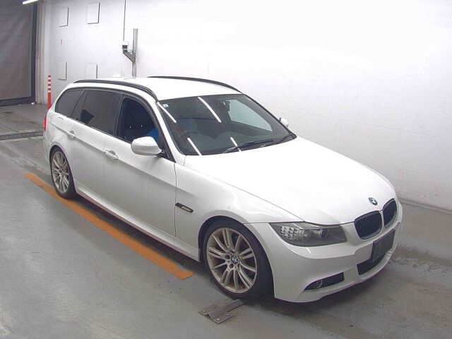 2011 BMW 3 Series 320i Touring M Sport P Japan auction vehicle