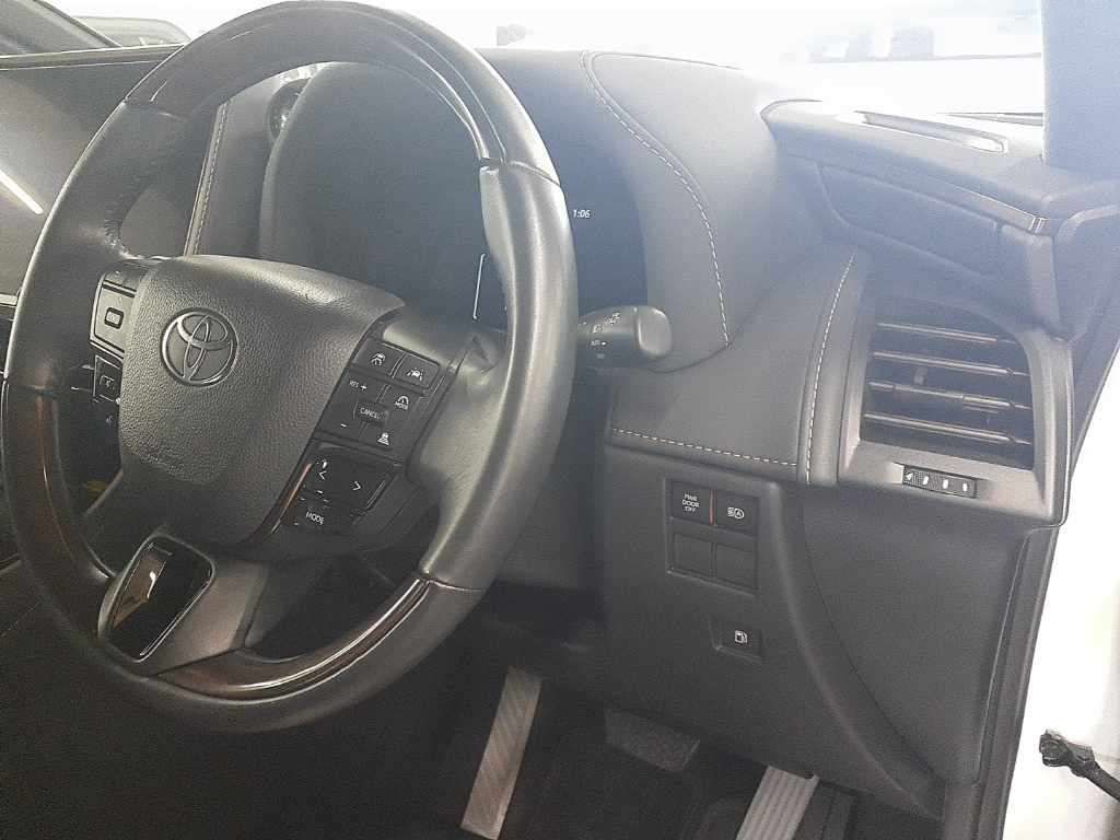 2024 Toyota Alphard Z auction photo 9