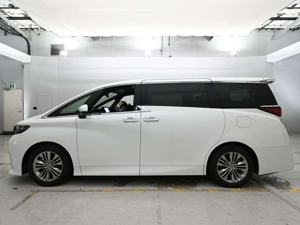 2024 Toyota Alphard Z auction photo 4