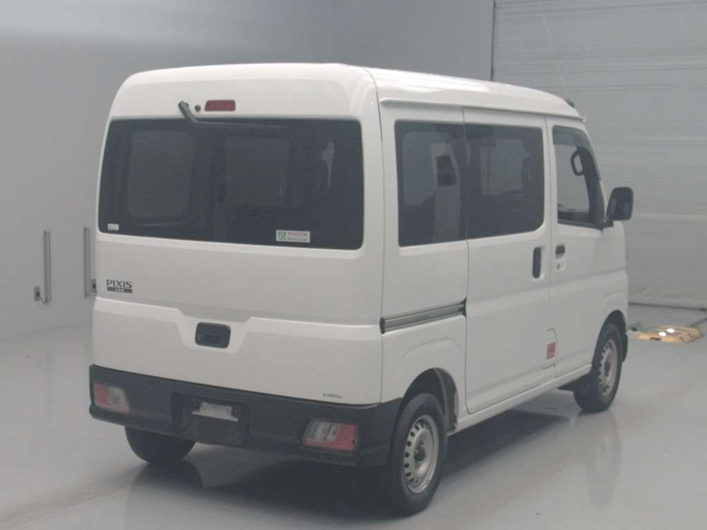 2022 Toyota Pixis Van Deluxe auction photo 2