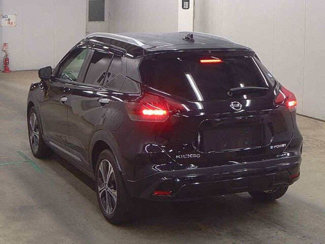 2021 Nissan Kicks X auction photo 2