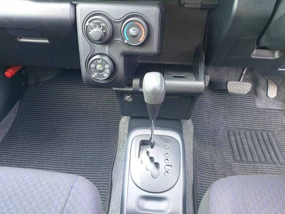 2021 Toyota Probox auction photo 12