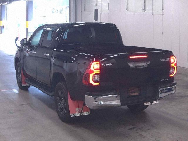 2023 Toyota Hilux Z 4WD auction photo 2
