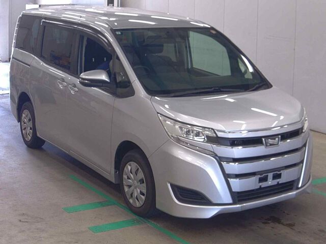 2019 Toyota Noah X 4WD Japan auction vehicle
