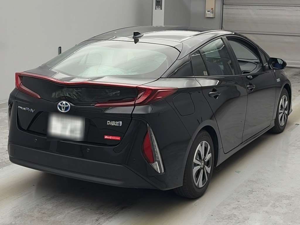 2022 Toyota Prius PHEV S Safety Package auction photo 2