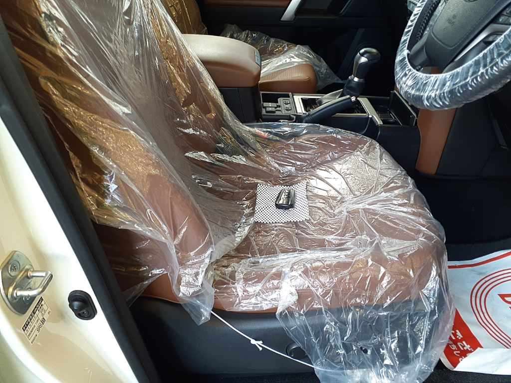 2021 Toyota Land Cruiser Prado TX Lパック70thアニバ 4WD auction photo 10