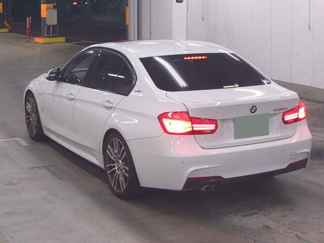 2018 BMW 3 Series 330E M Sport I Puff auction photo 2