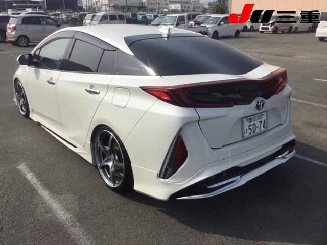 2017 Toyota Prius PHEV モデリスタエアロ S auction photo 2