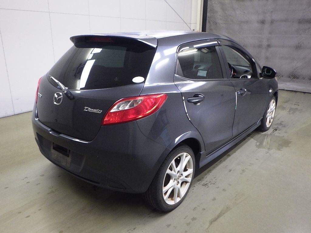 2007 Mazda Demio スポルト auction photo 2