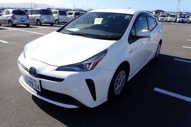 Japan Auction Vehicles 11 2020 Toyota Prius S auction photo