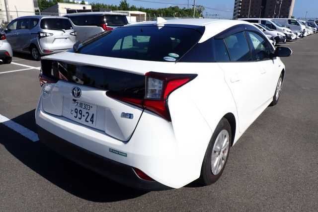 2020 Toyota Prius S auction photo 2