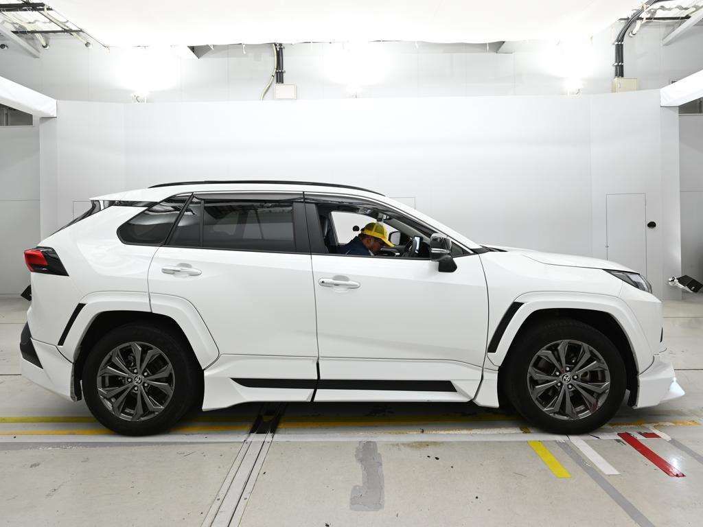 2023 Toyota RAV4 ハイブリッドG 4WD auction photo 3