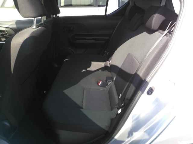 2021 Toyota Aqua S auction photo 9