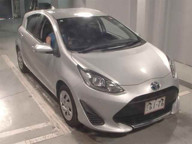 Japan Auction Vehicles 12 2021 Toyota Aqua S auction photo