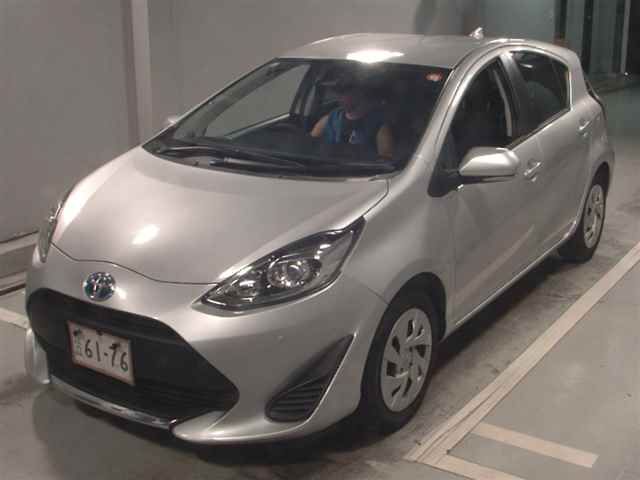 2021 Toyota Aqua S auction photo 4