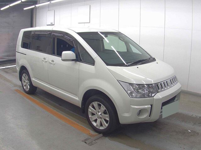 2018 Mitsubishi Delica D:5 Dパワーパッケージ 4WD Japan auction vehicle