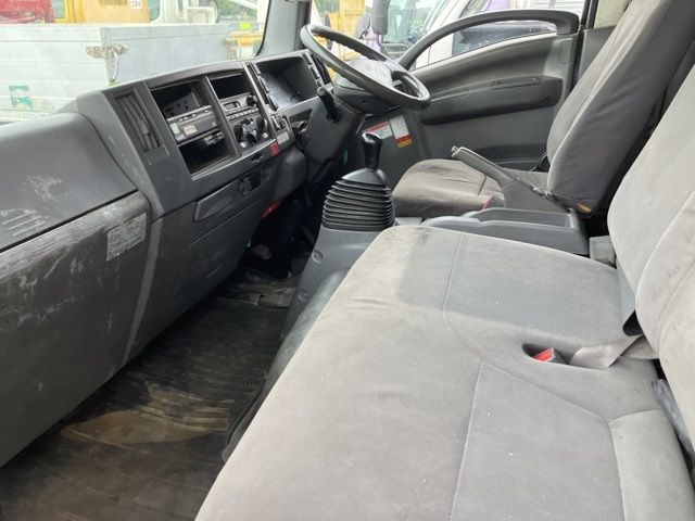 2013 Isuzu Elf Hira auction photo 5
