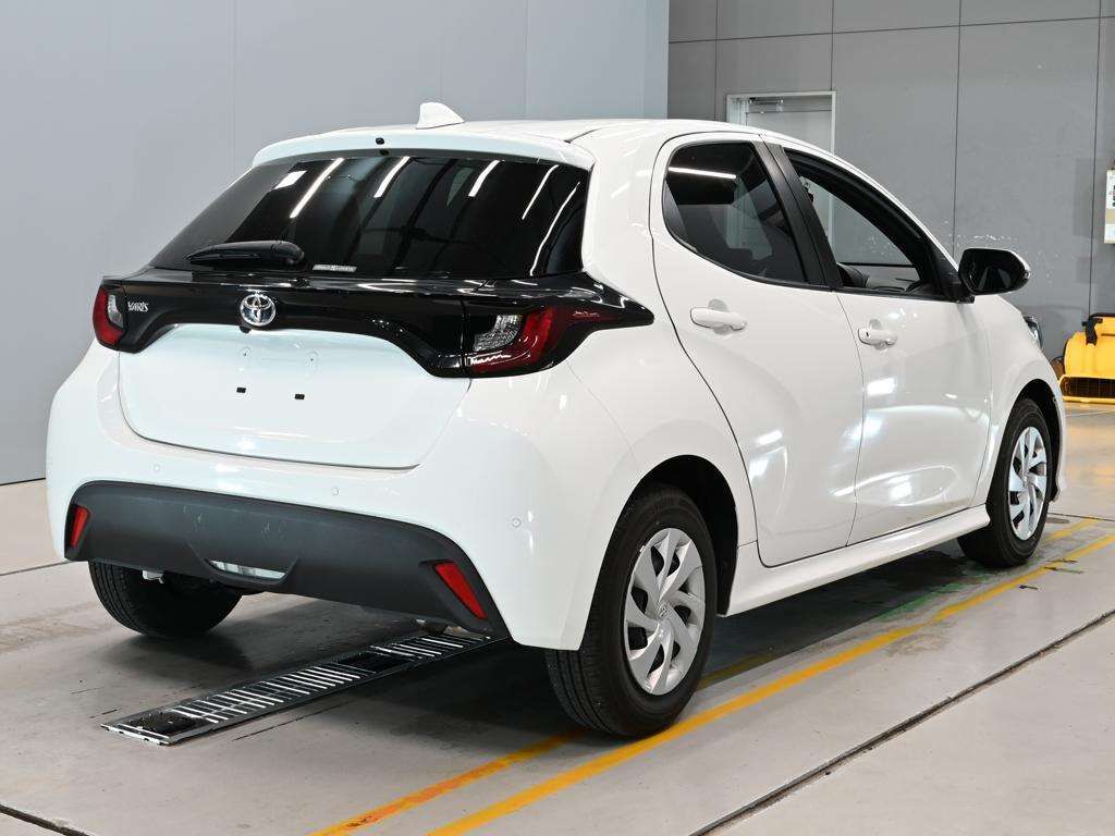 2021 Toyota Yaris X auction photo 2