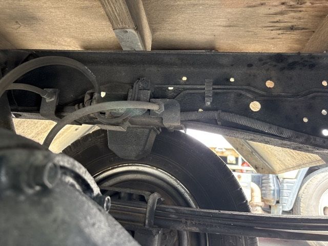 2011 Isuzu Elf ヒラ auction photo 13
