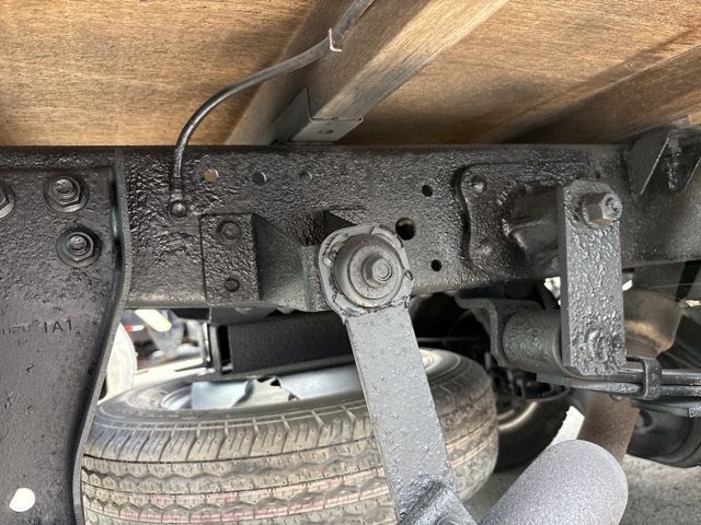 2011 Isuzu Elf ヒラ auction photo 16