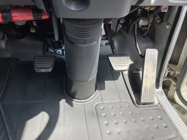 2011 Isuzu Elf ヒラ auction photo 4