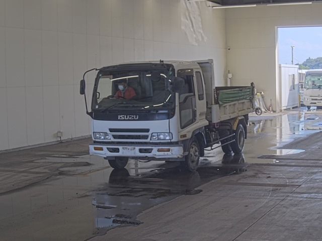 2005 Isuzu Forward ダンプ Japan auction vehicle